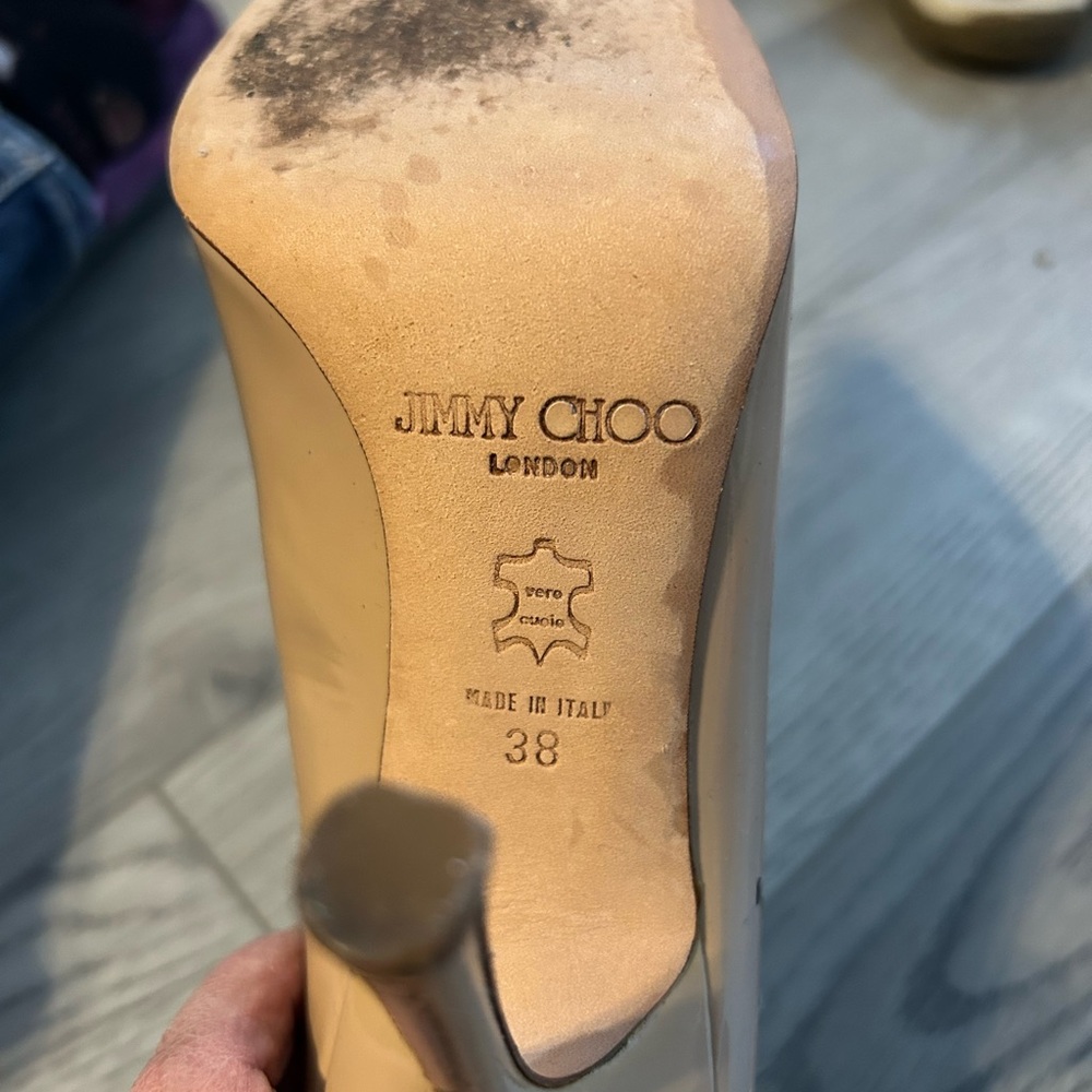 Jimmy Choo Nude Patent Leather Heels with Bow - Picture 5 of 5